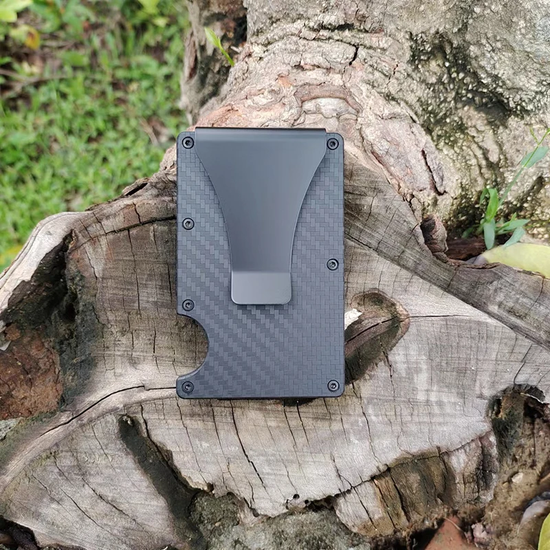 black aluminum clip