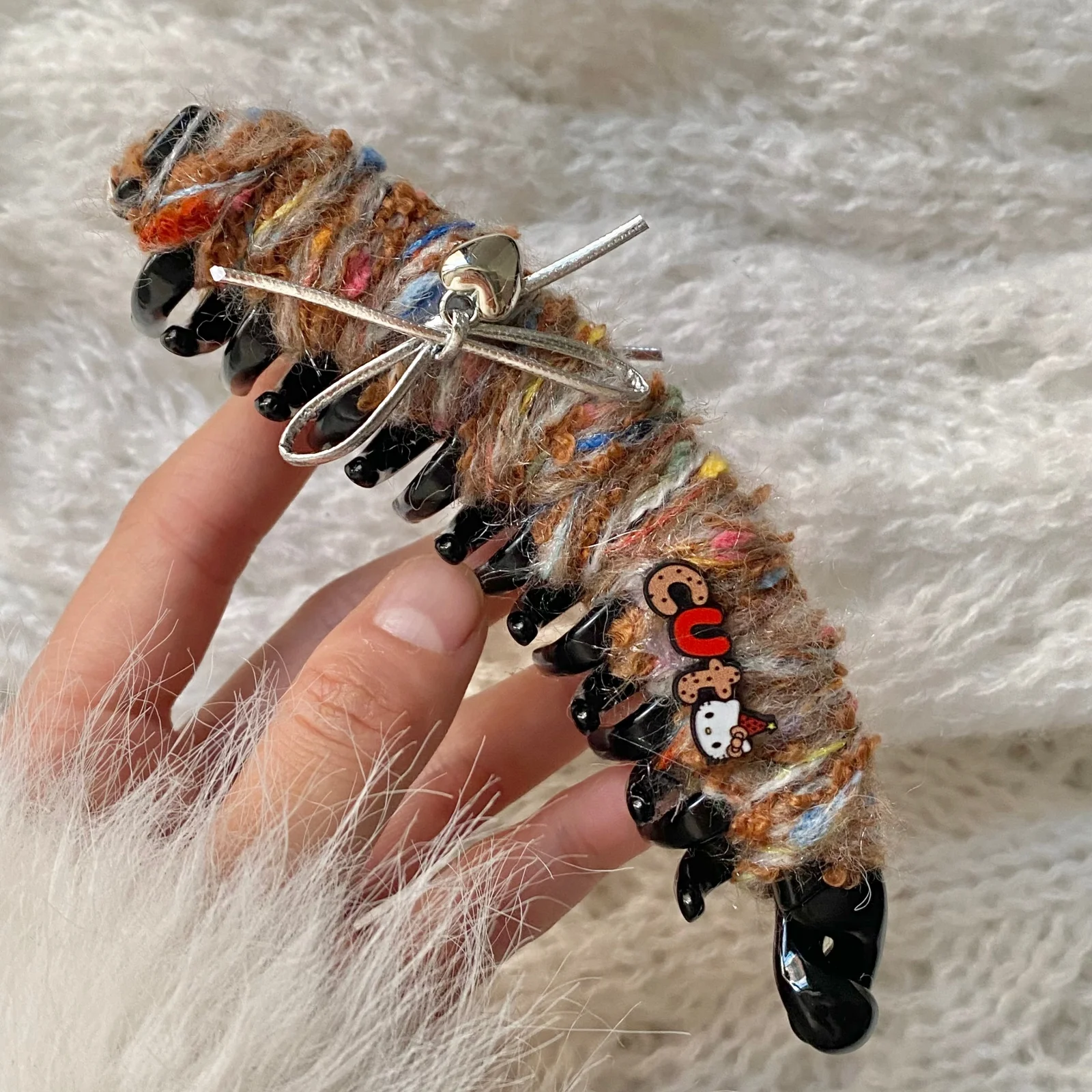 1PC Autumn Knit Hair Claw Clips Set, Colorful Yarn Wrapped Hair Grips, Cute Cartoon Decor Hair Accessories For Women