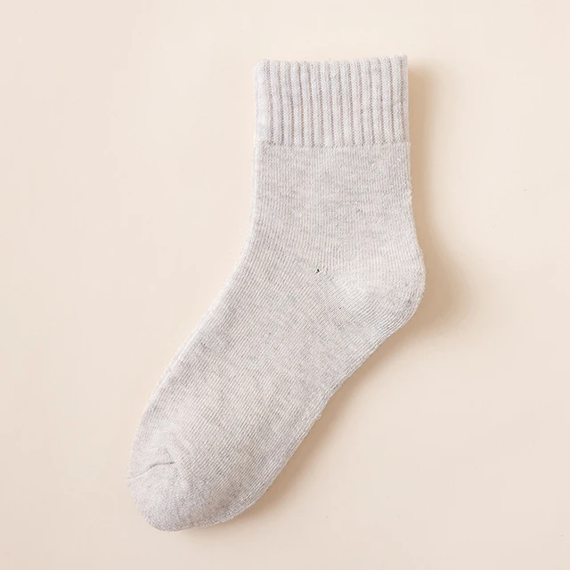 New Winter Vrouwen Socks Dikke Warme Effen Kleur Wol Harajuku Retro Koude Slip Mode Toevallige Kasjmier Modieuze Sokken 1-Pair G