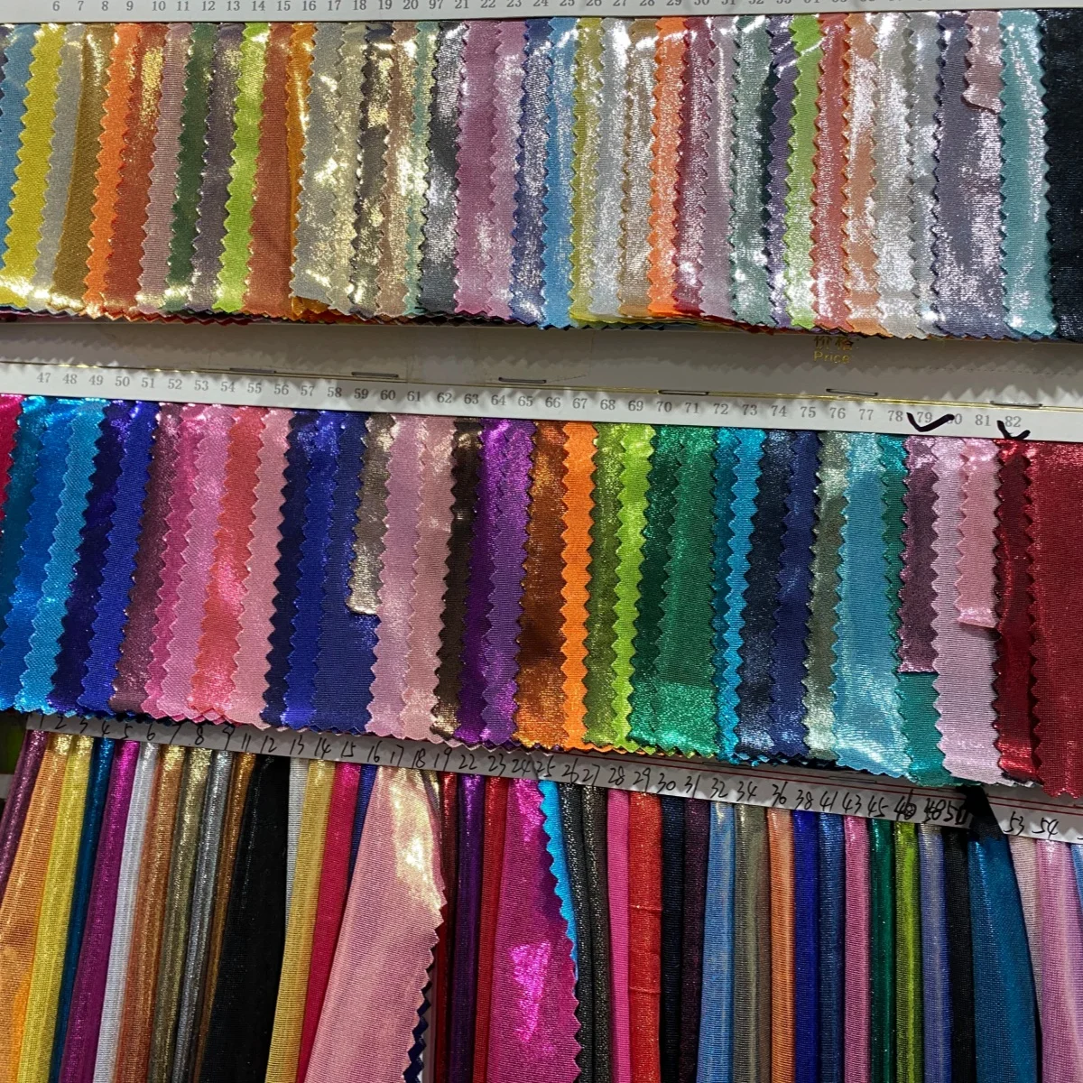 Silver Metallic Gloss Reflective Fabric for Elegant Evening Wear and DIY Projects