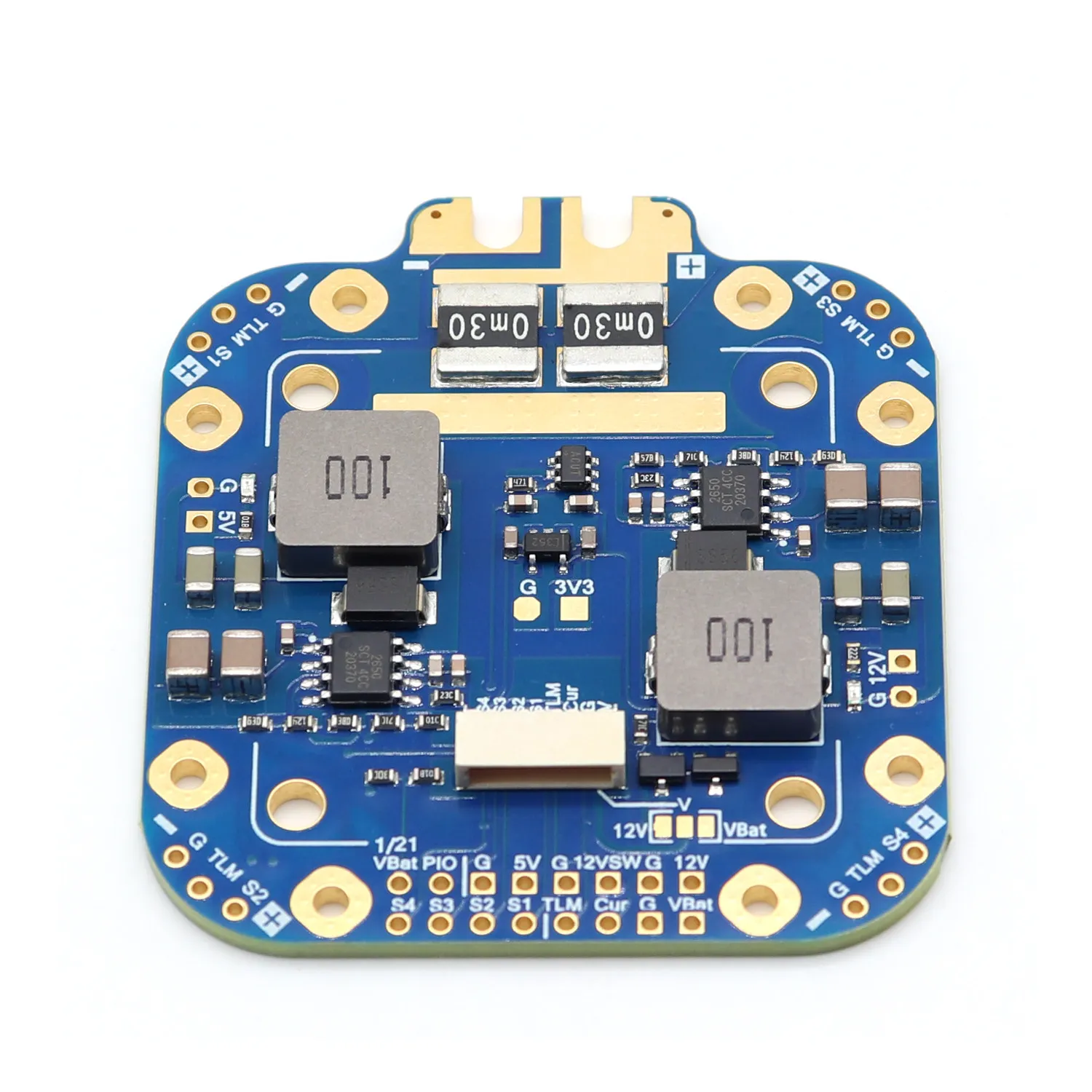 FCHUB-12S V2 PDB 12S 440A installé sur un drone FPV avec contrôleur de vol et ESC connectés