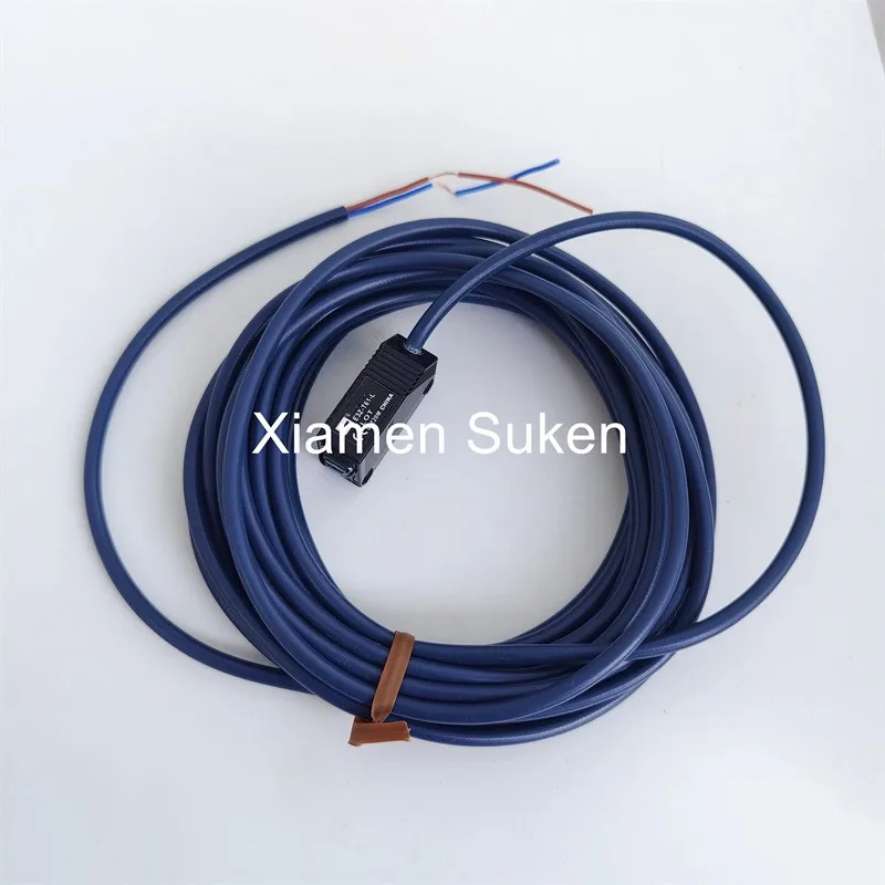 30 Pieces  ġ E3Z-T61 5M