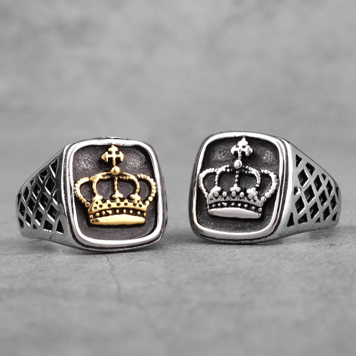 Trendy Punk Hip Hop Stainless Steel Men's Ring in Gold and Silver Tones