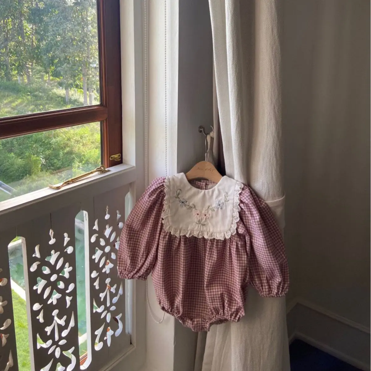 

23 Autumn Baby Bodysuit Korean Checkered Embroidery Woven Romper Small Baby Long Sleeve Wrap Bottom Coat