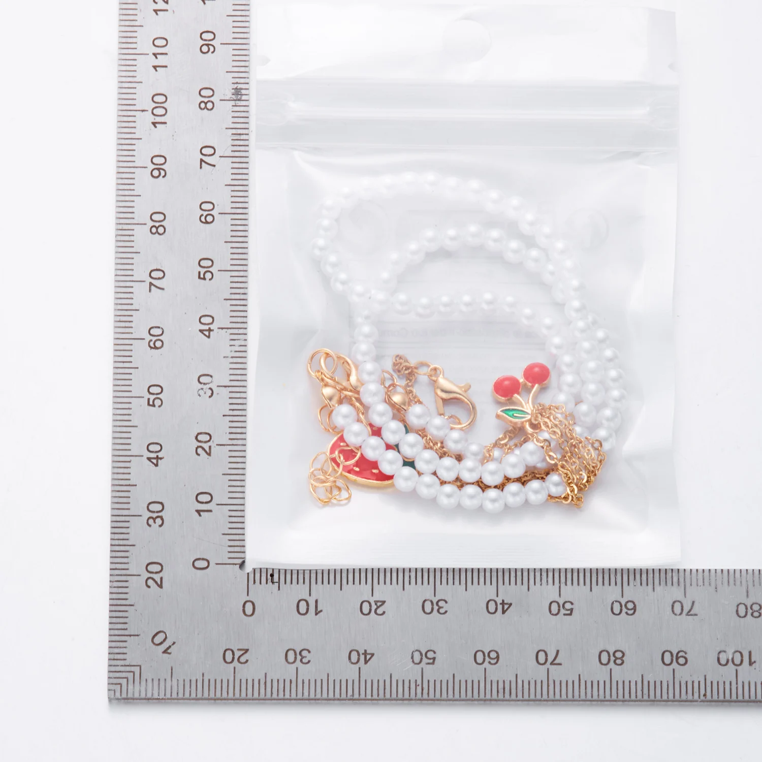Süßes mehrschichtiges Erdbeer-Schleifen-Schmetterlings-Herz-Perlen-Halsketten-Set für Frauen, Imitationsperle, Halsband, Armband, Y2K-Schmuck, Geschenk – Detail 12