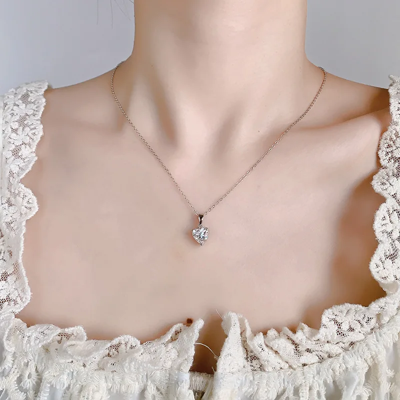 Trumium 1ct D Color VVS Heart Moissanite Necklace for Women 925 Sterling Silver Love Pendant Wedding Fine Jewelry Gift for Her