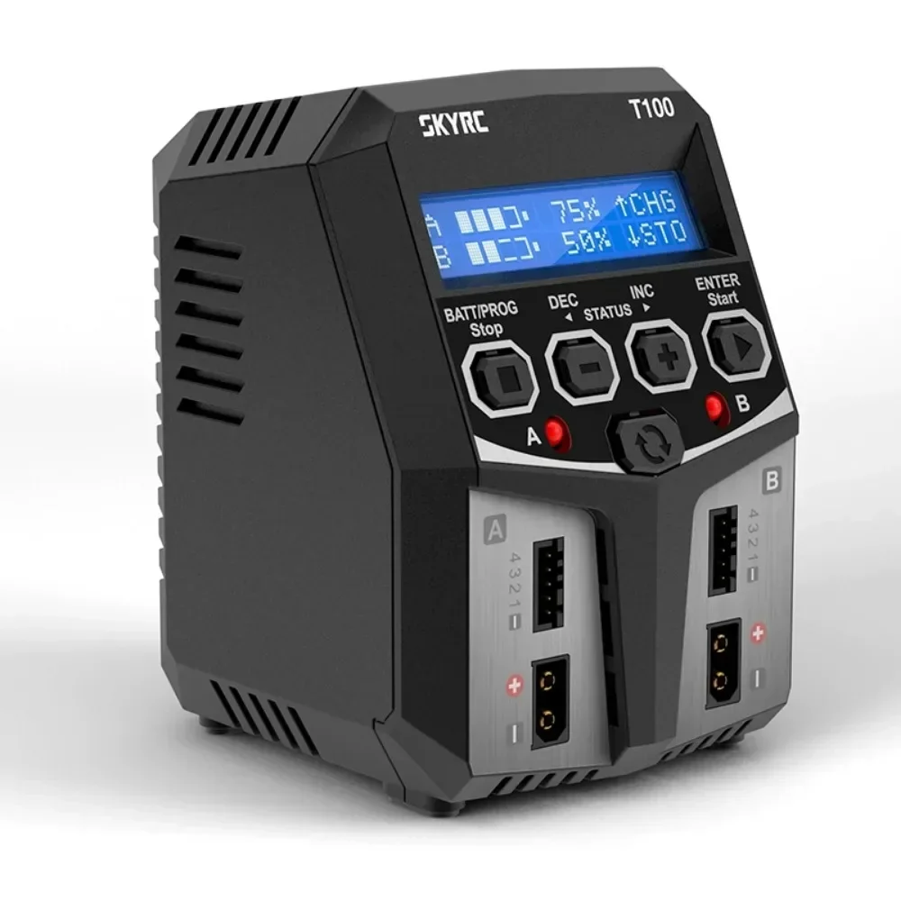 Vue arrière du chargeur intelligent RC 50Wx2 avec ventilateur de refroidissement et prise d'entrée secteur.