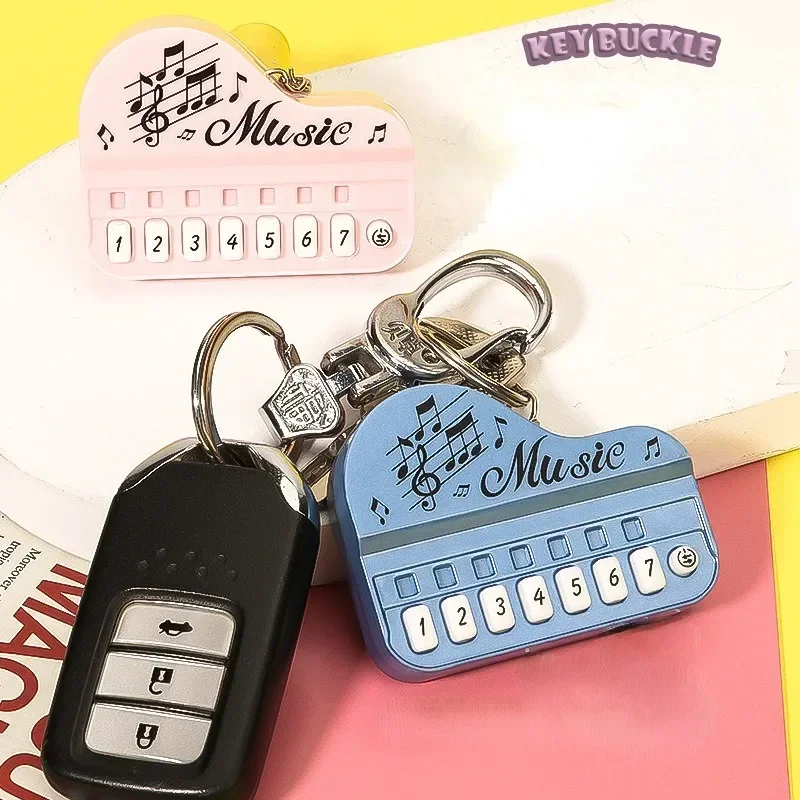 Piano Keychain Mini Electronic Organ Hanging Toy Piano Pendant Keychain for Music Lovers Entertainment