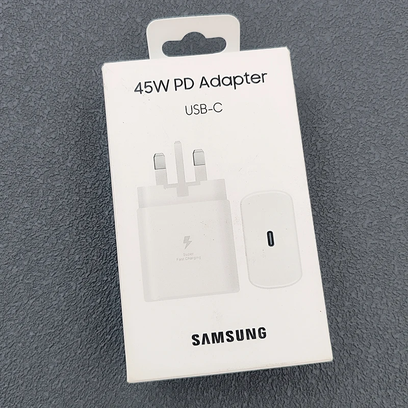 White UK Plug (Box)
