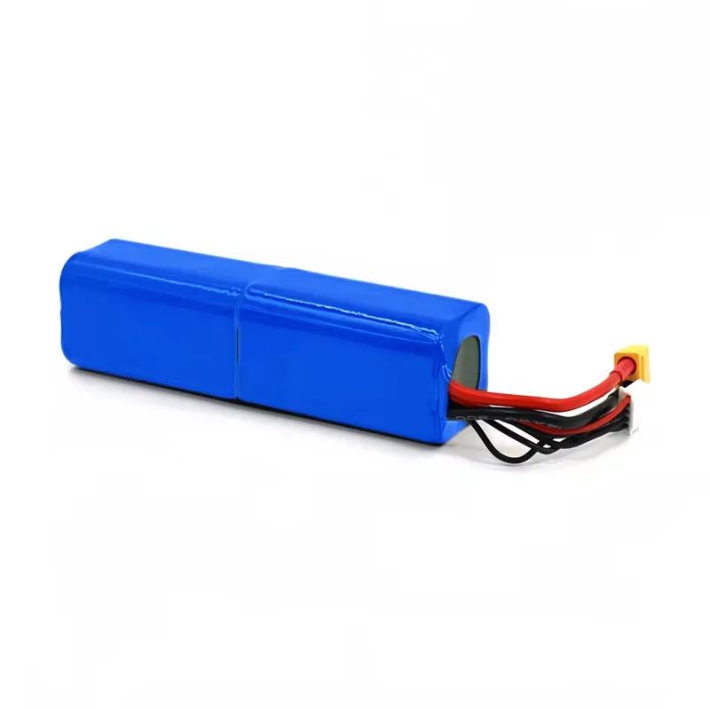 Batterie LiPo 14.8V 7Ah pour drone, étiquette KLS16870AFC visible, connecteurs XT60 et XH2.54-5P