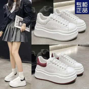 2025 Spring Women's New Versatile Casual Leather Muffin Skateboard Shoes Single Shoes Platform White Shoes 1