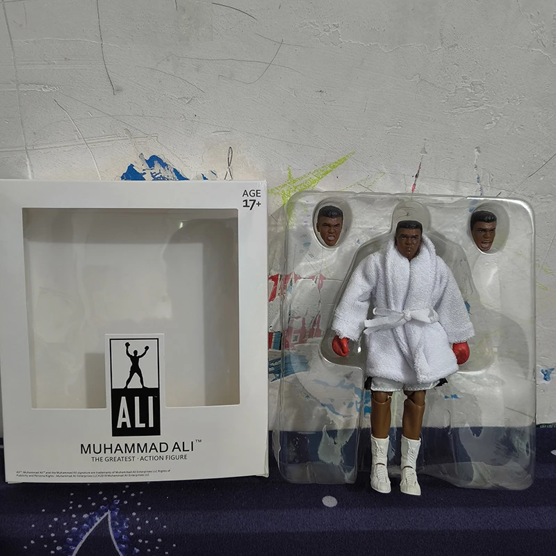 アクションフィギュアコレクタブルモデルトイ、3ヘッドフェイス