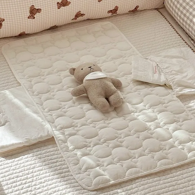 Portable Baby Diaper Changing Pad Solid Color Foldable Quilted Urinal Pad Reusable Baby Nappy Changing Pad 1