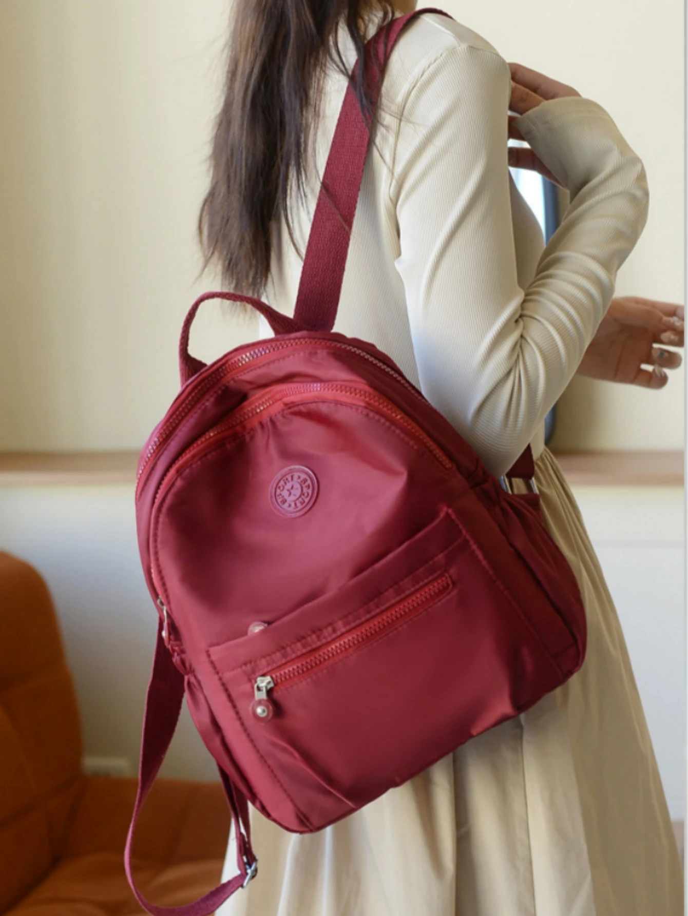 Versatile Nylon Backpack: Stylish Lightweight Daypack