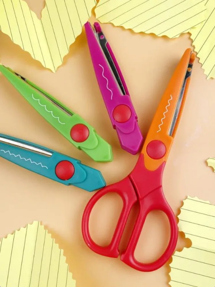 Students DIY Craft Scissors Zig Zag Lace Scissors Safty Design for