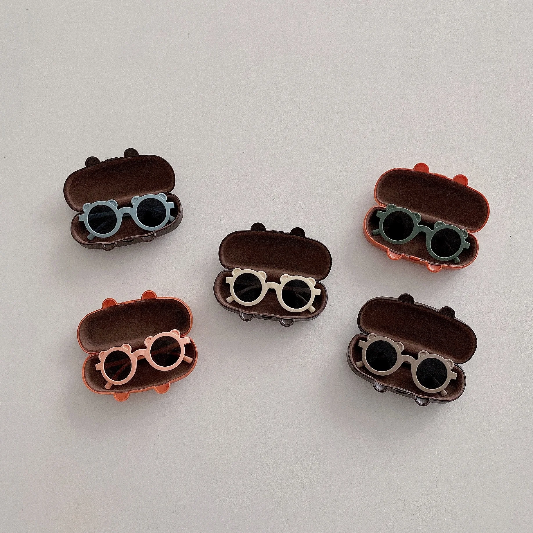 Vintage Cute Kids Girl Sunglasses Child Sun Glasses Cute Bear Gafas Baby Children Uv380 Sunglass Girls Boys Fashion Glasses 1-7Y vintage cute kids girl sunglasses child sun glasses cute bear gafas baby children uv380 sunglass girls boys fashion glasses 1 7y