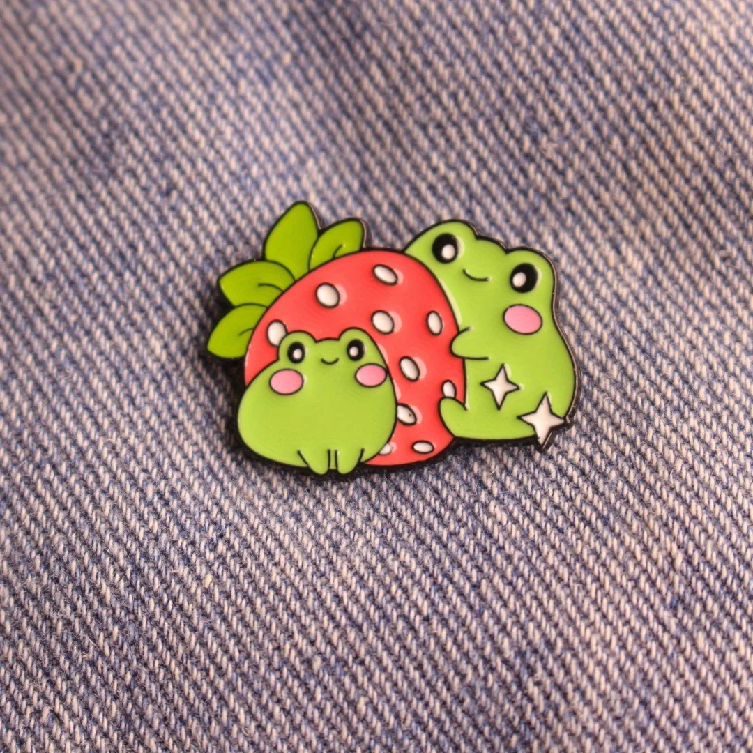 Cartoon-Frosch, energische und niedliche Brosche, Paar-Stil, Taille, schlankmachend, Anti-Exposition, verstellbar, Rucksack-Dekoration, Legierungsabzeichen.