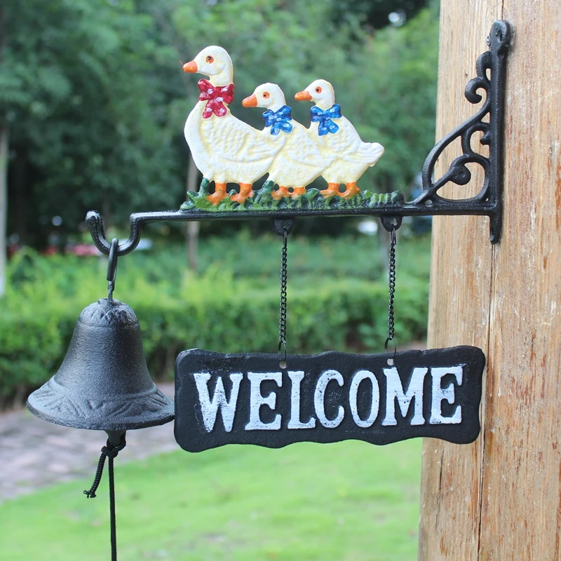 

Europe Mascot Wrought Iron Dinner Bell Three Duck Welcome Rural Garden Wall Mounted Hanging Decor Kids Room Decoration Door Bell