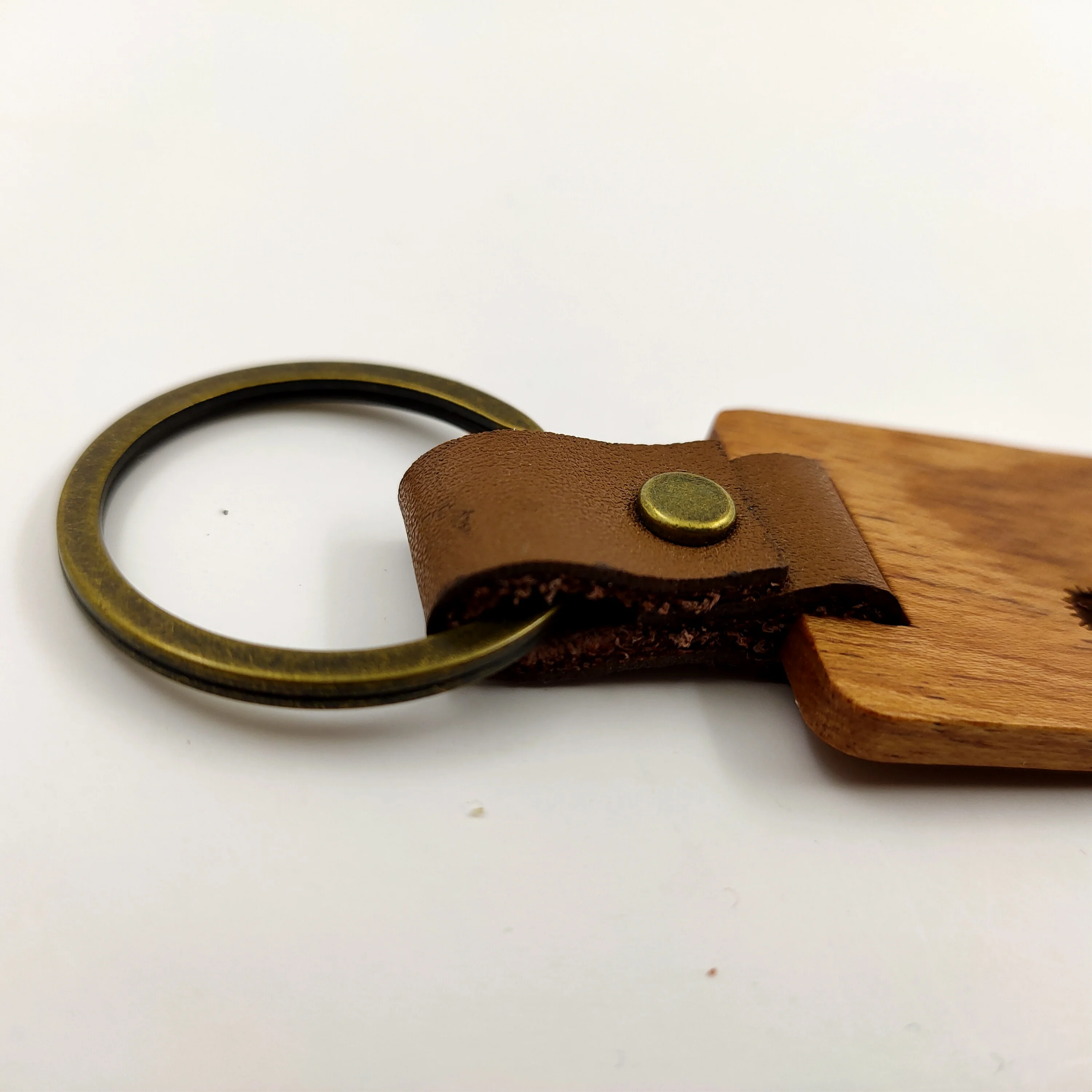 

Personal engraved logo custom wooden keychain for hotel