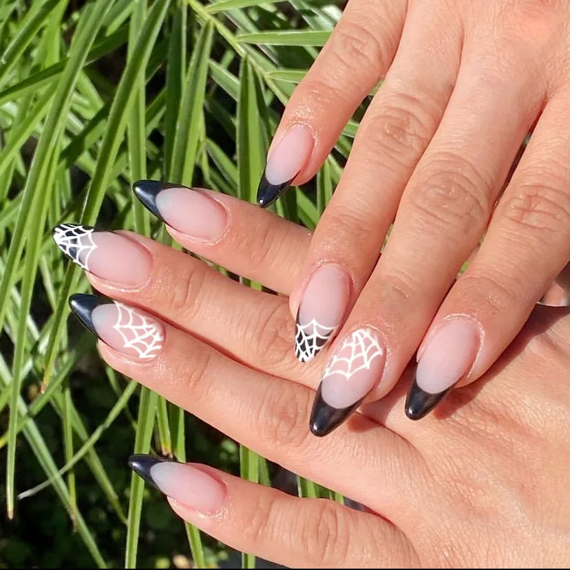 24개 스파이더 웹 프렌치 디자인 가짜 손톱 중간 길이 아몬드 모양 붙이는 네일 퍼플 그라데이션 탈부착 가능 풀커버 네일 팁