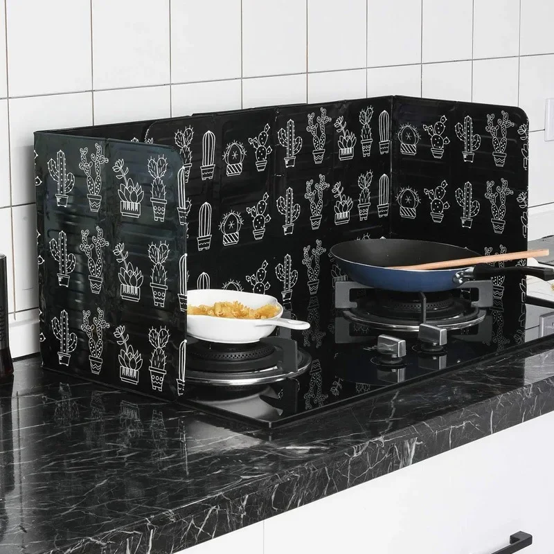 Kitchen Tools Foldable Kitchen Gas Stove Baffle Plate Board Aluminum Oil Splash-proof Protection Screen Heat-resistant Kichen Accessories