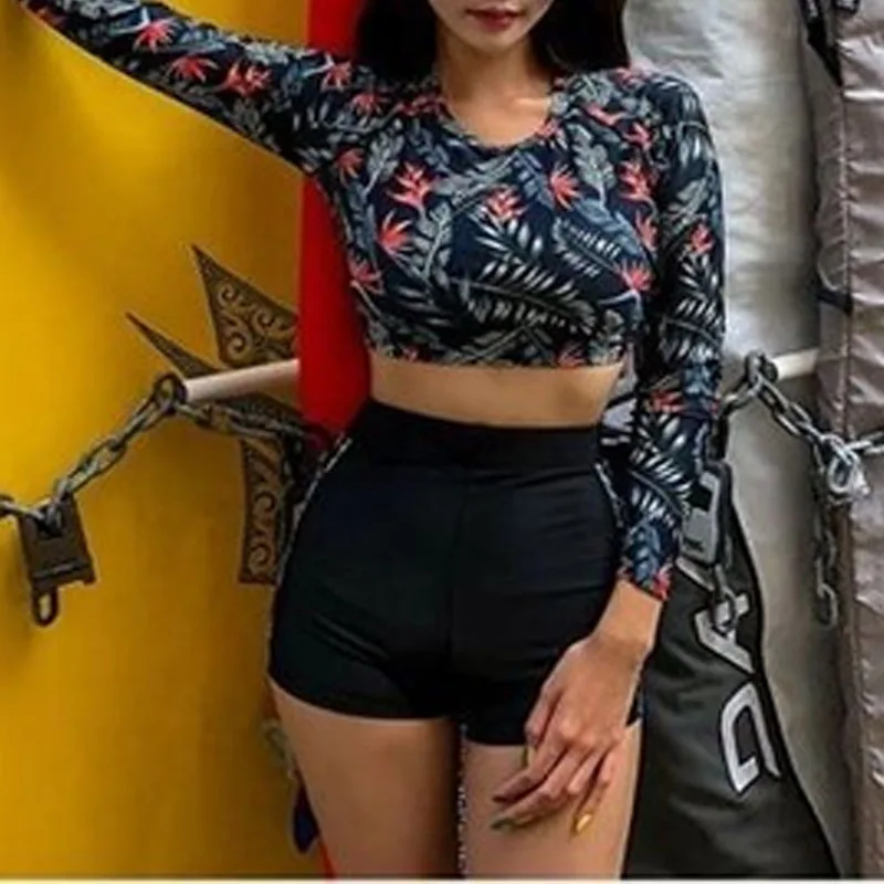 Women's Korean Version Fashion Printed Steel Support Gathering Conservative Long Sleeve Sunscreen Slimming High Waist Swimwears