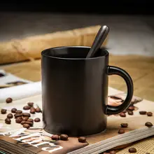 

European-Style Creative Black Matte Large Capacity Mark Cup Matte Simple Coffee Cup with Spoon Lid Ceramic Water Cup
