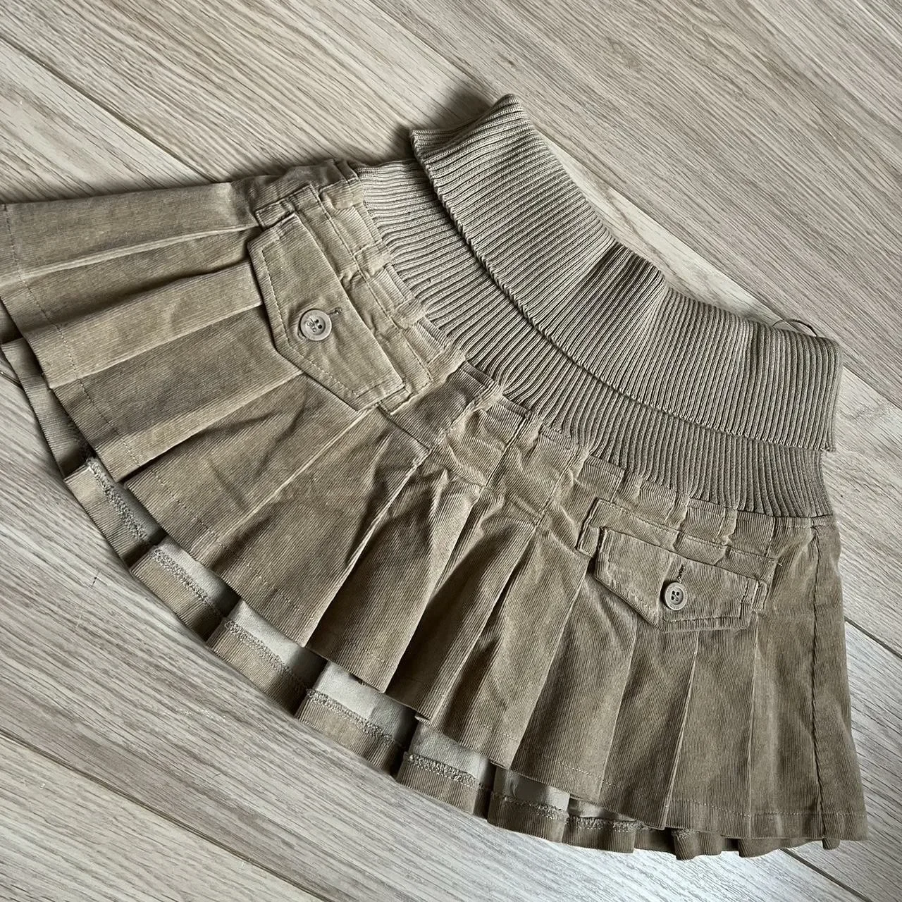 New Autumn and Winter Elastic Belt Mini Skirt Women Y2K Gothic pleated skirt Retro high-waisted skirt 5