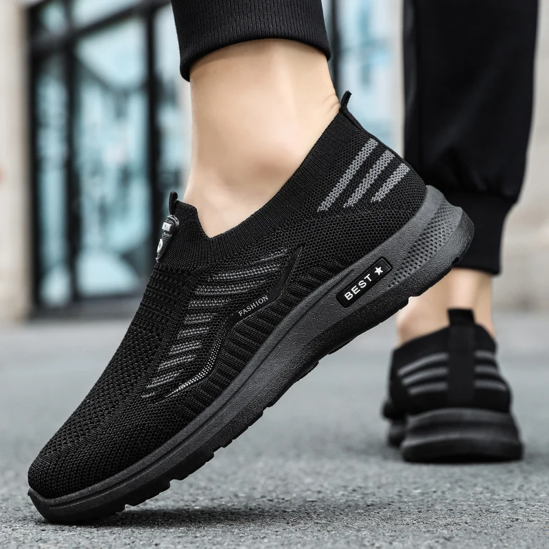 Heren Mesh Ademende Slip On Sneakers Antislip Hardloopschoenen Wandelen Buitenschoenen kopen vanaf een prijs van 20