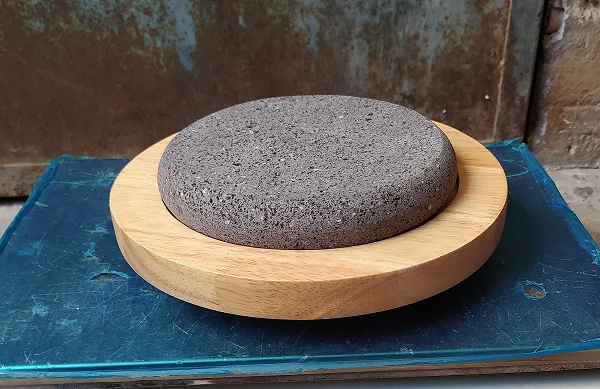 Round Volcanic rock BBQ stone steak baking pan hotel western food cooking plate dessert plate stove base teacup pad 15/17/19/2