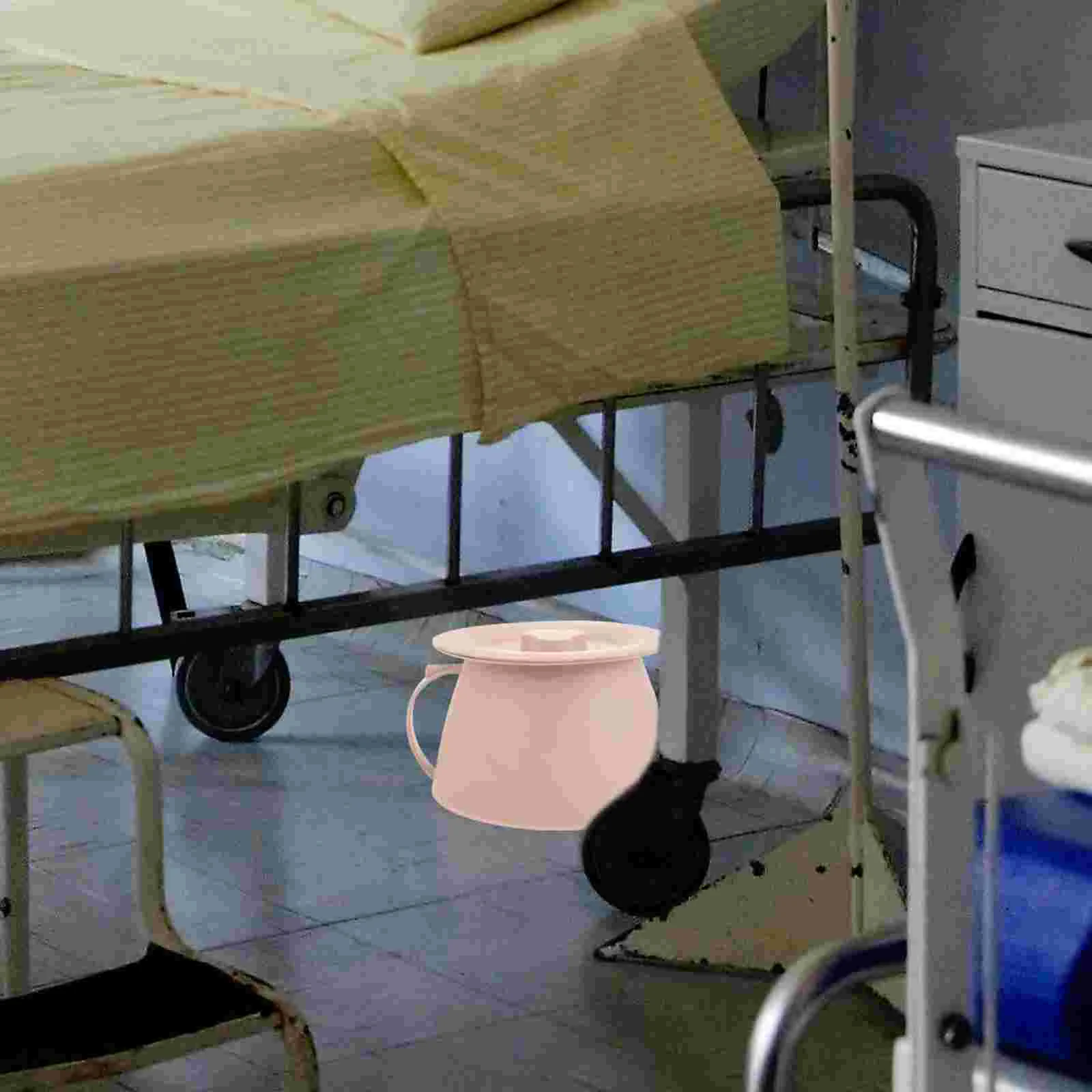 

Plastic Bedpan Bedside Urinal Bottle Handle And Cover Urinal Toilet Night Urine Jug Urine Container Pot Adults Car Travel
