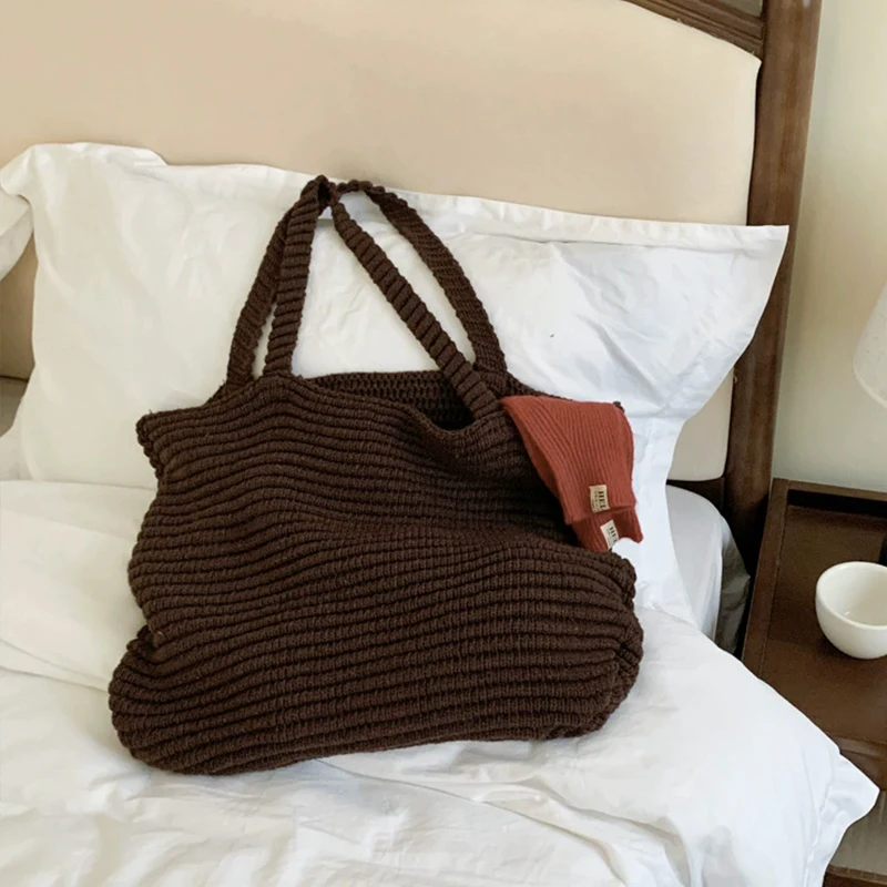 Retro Knitted Handbag for Women Autumn Winter New Korean Edition Solid Color Knitted Bag Large Capacity Travel Handheld Bag