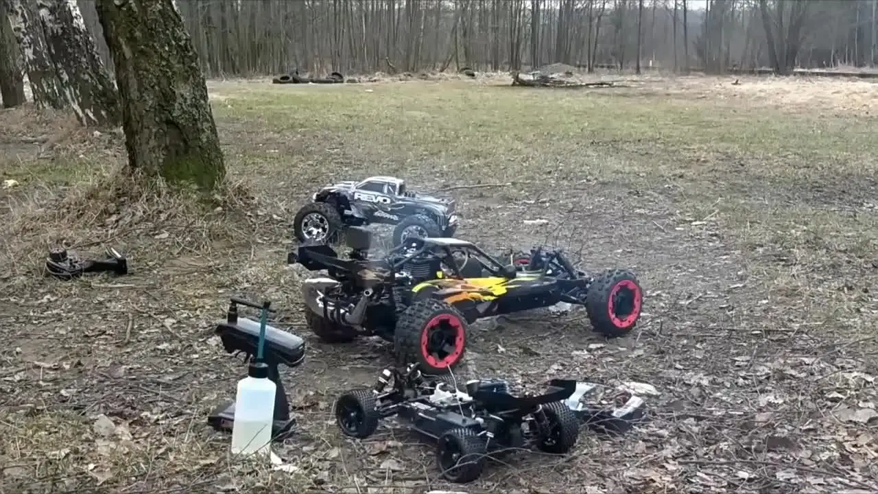 Радиоуправляемая машина Rofun Baha Rovan Baja 5B 29CC масштаб 1/5 бензин 2WD RC