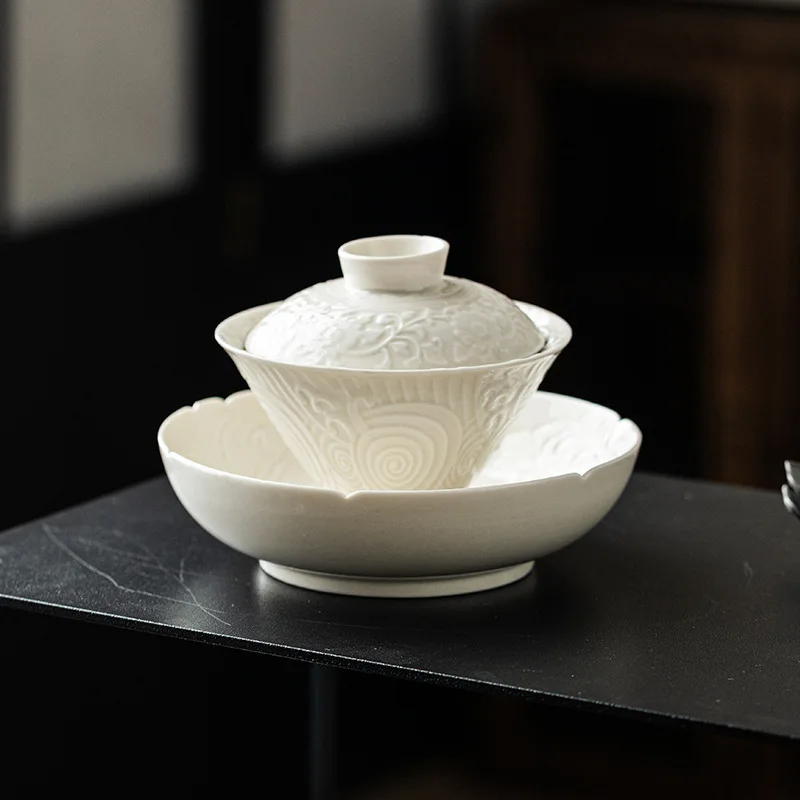 A Single High-grade Chinese Kung Fu Tea Set Household Ironing Ceramic Tea Bowl With Cover