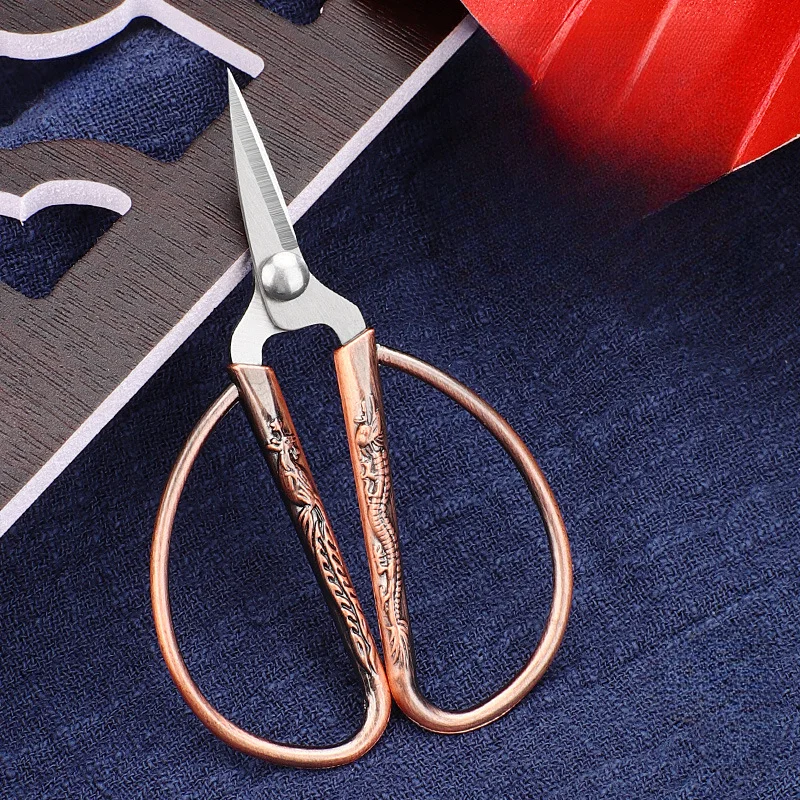Mini Stainless Steel Sewing Scissors Retro Tailor Thread Embroidery Fabric Needlework Scissor Household Sewing Accessories sewing scissors tailor scissors sewing supplies