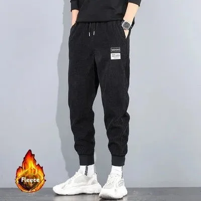 Black color fleece-lined