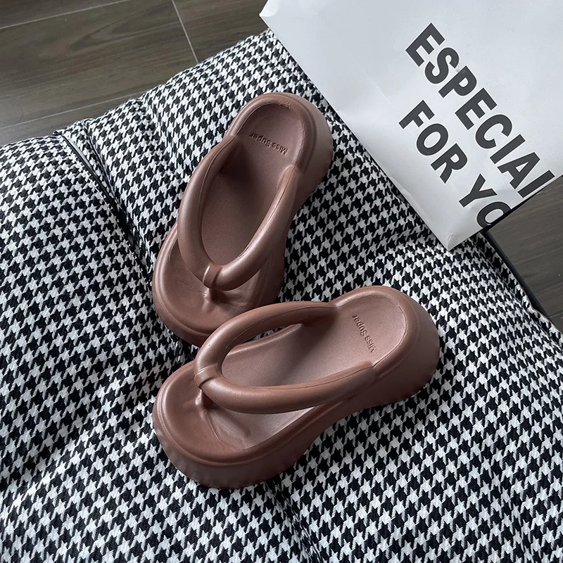 Summer Women's Slippers 3cm Thick Water Platform Outdoor Shoes Toe Clip One Word Shoes Stirrups Comfortable Lazy Shoes