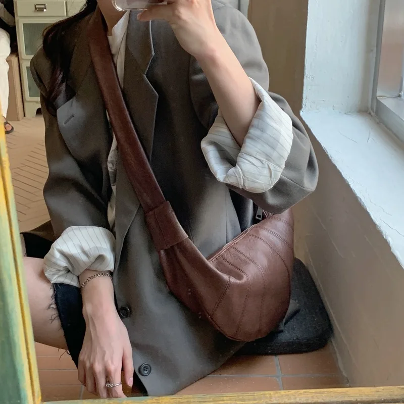 Fashion Black Dumpling Bag Bag Women's Crossbody Bag 2023  New Croissant Bag Vintage Premium Sense Waist Bag Casual Shoulder Bag