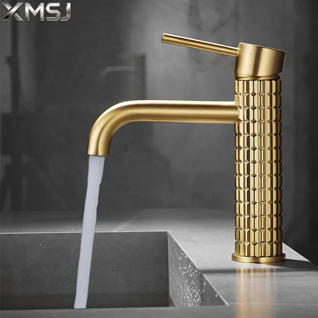 ก๊อกน้ำอ่างล้างหน้าสีทองขัดเงาและสีดำ - ก๊อกน้ำผสมร้อนเย็นแบบโครเมียม, ก๊อกน้ำอ่างล้างหน้าในห้องน้ำพร้อมฟังก์ชั่นผสม 1