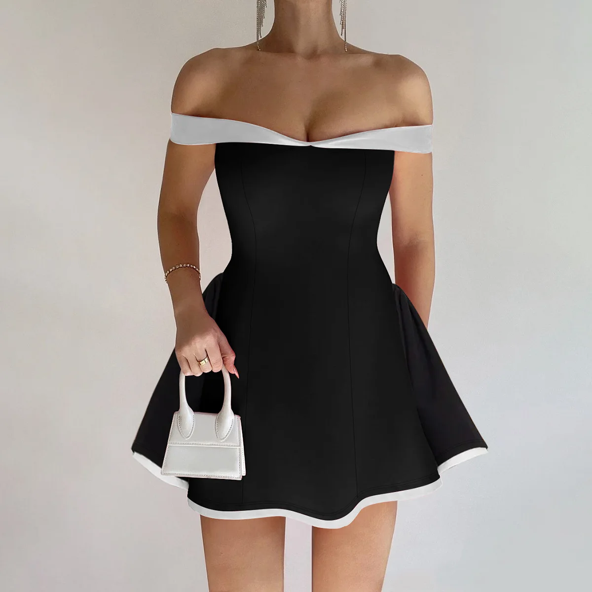 Sexy Tube Top Gown Dress For Women Slim Contrast Color Mini Dresses Elegant Backless One-Shoulder Clothes Female Chic