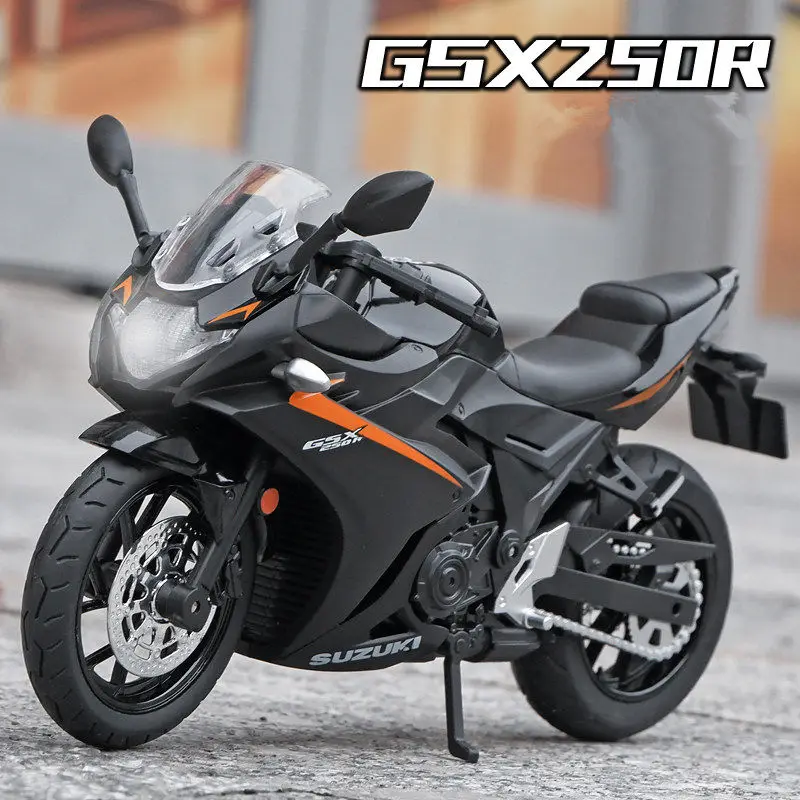 

Модель гоночного мотоцикла Suzuki GSX-250R из сплава 1:12, модель литая уличного спорта для кросс-кантри мотоцикла, имитация детских игрушек в подарок