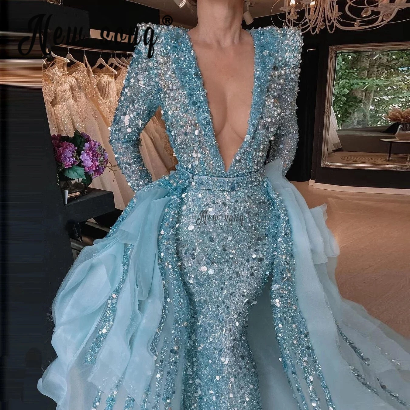 

Sequins V Neck Mermaid Evening Dress With Organza Ruffles Detachable Tailing Women Light Blue Beads Wedding Party Gown Plus Size