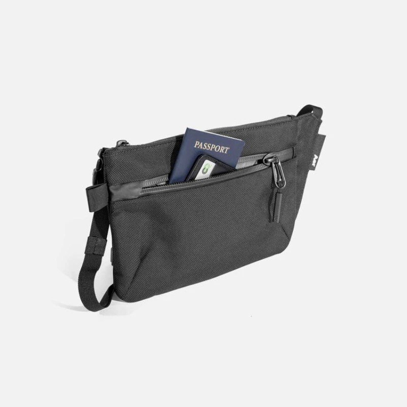 Aer Sling 3 Nylon Slingpack in Black