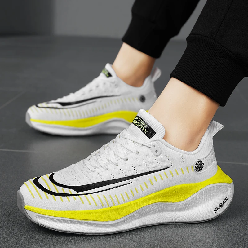 

2024Men's sneaker Large 35-45 Breathable Mesh Shoes sneaker Spring New Style Men's Shoes Fashion Running Shoes Zapatillas Hombre