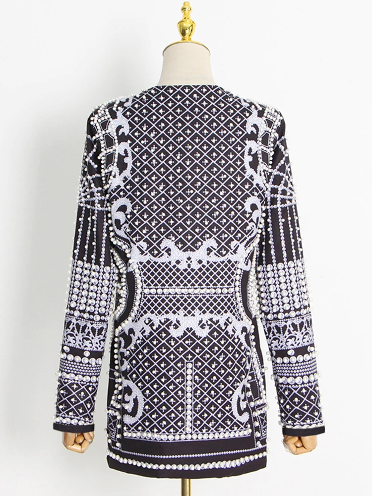 Рисунок 6 - Женский Длинный блейзер с V-образным