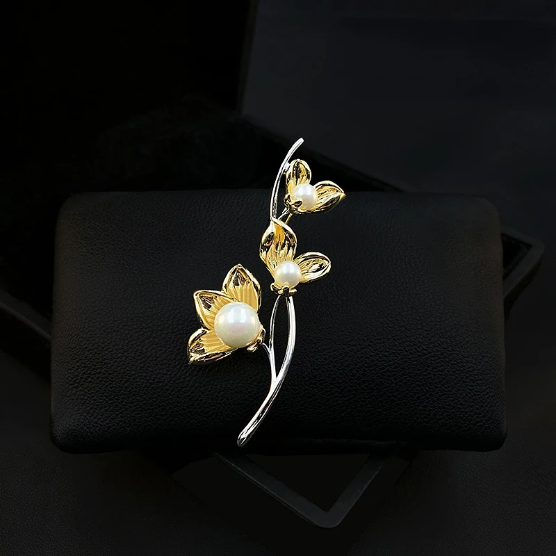 Beauty High-Grade Lotus Brooch Women's Chinese Style Elegant Flower Brooch Pin Fixed Clothes Ornament Pearl Jewelry Pins Gifts