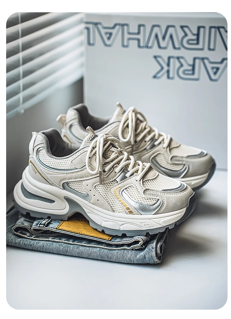 Athletic women's sneakers - image 10