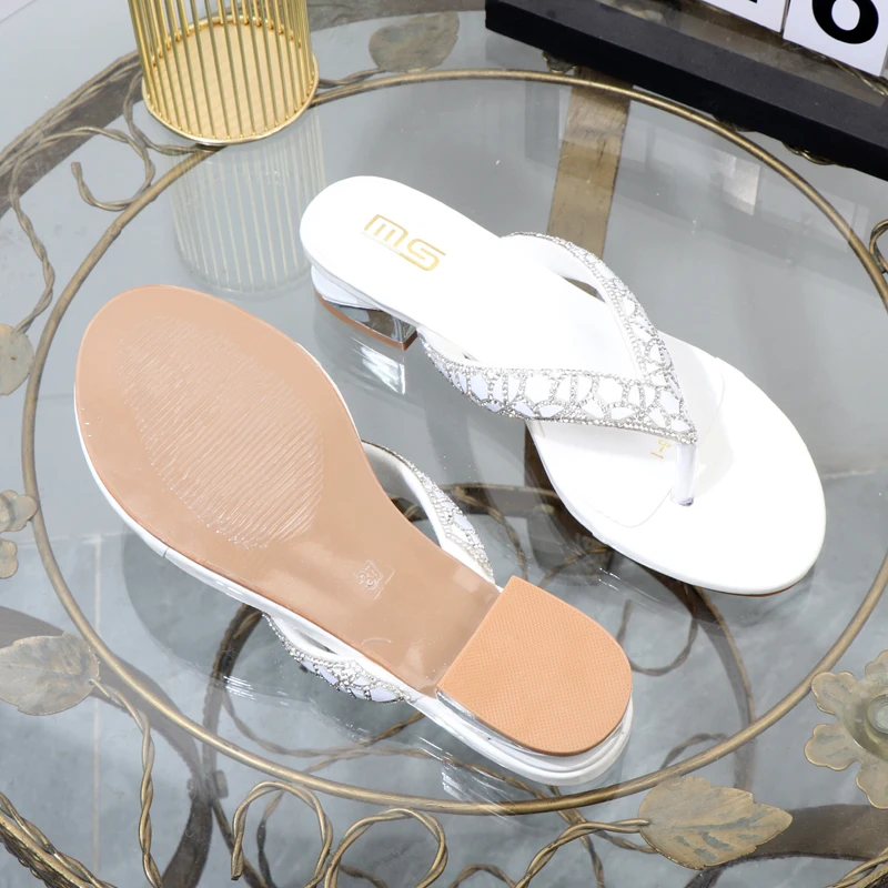 flip-flops 2023 summer wear clip toe low heel rhinestone women's slippers fashion Flat-bottomed plus size Joker women's shoes