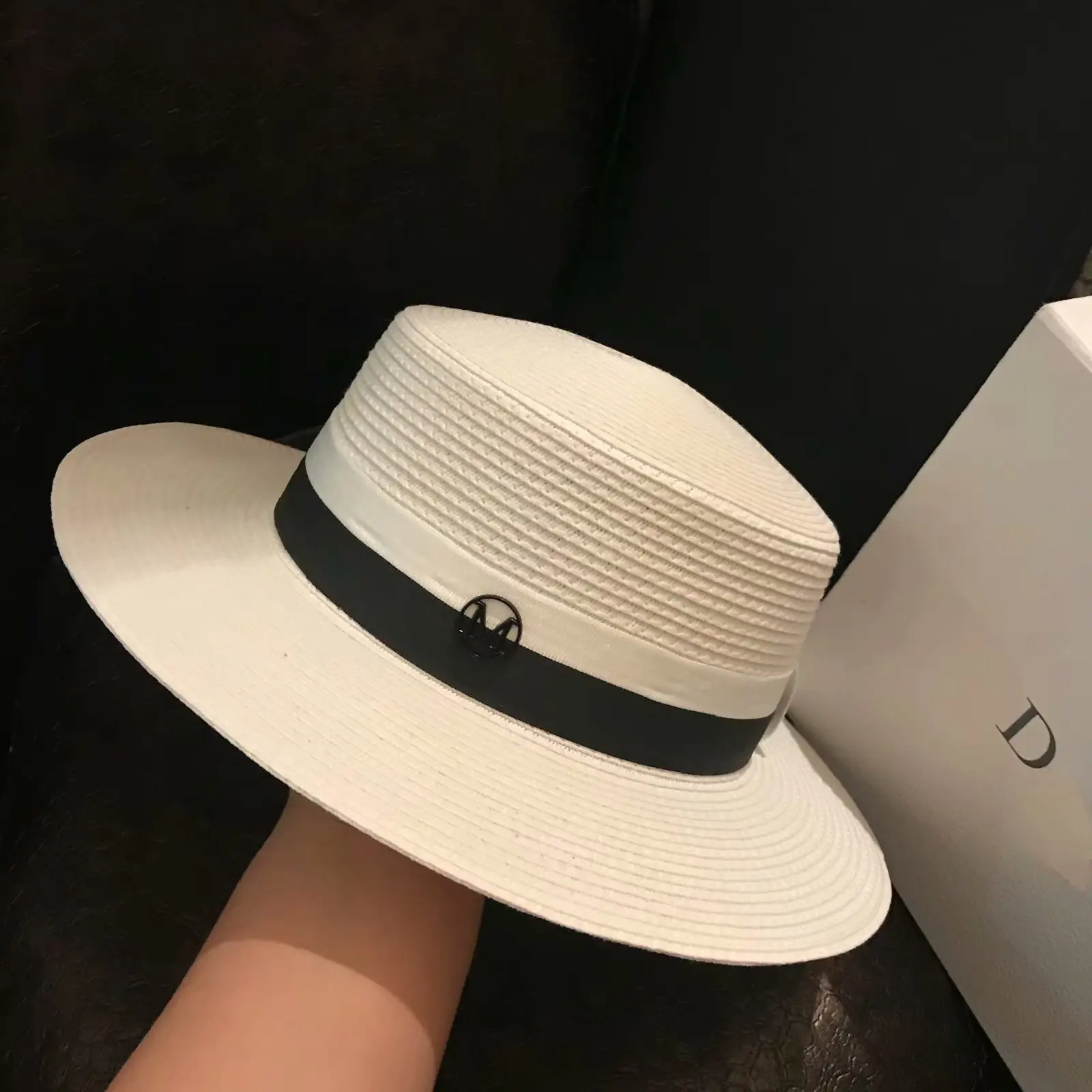 

Japanese designer M mark elegant straw hat women's French Hepburn style celebrity seaside vacation beach hat women's summer