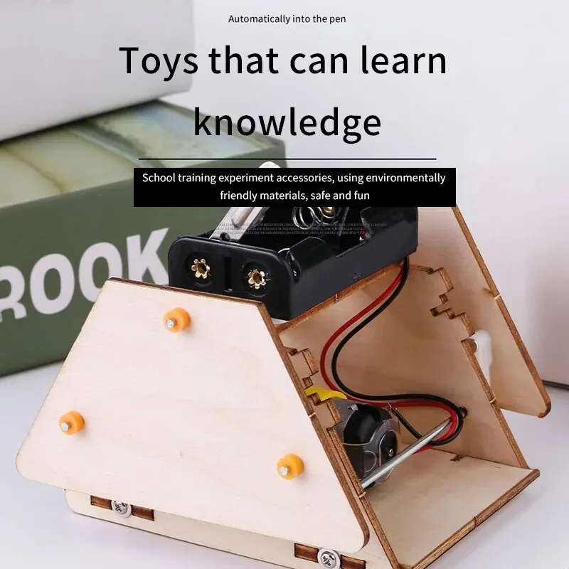 Children&rsquo;s DIY Handmade Small Production Moon Exploration Car Solar Toy Car Physical Model Science Experiment
